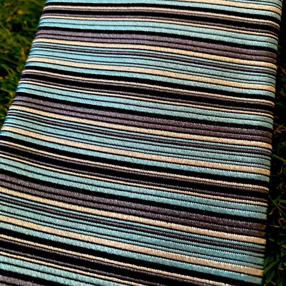 Robert Talbott NWT Tie with Pocket Square - Picture 4 of 11